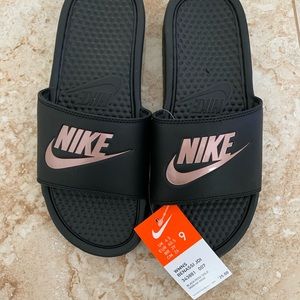 WMNS Benassi JDI Black\Rose Gold Nike slides